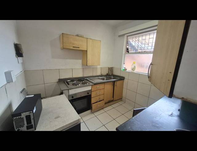 2 BEDROOM APARTMENT FOR SALE IN KRUGERSDORP CENTRAL